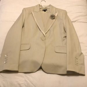 H&M Women’s Pant Suit